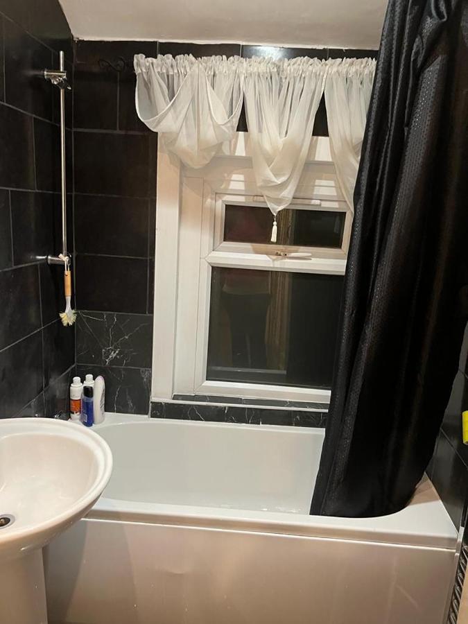 Happy Hours Home Stay Londres Extérieur photo